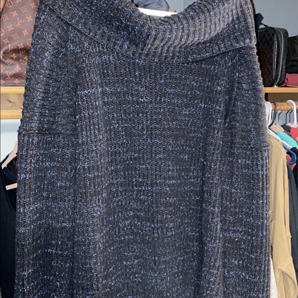 SPRING CLOSET CLEAN OUT!! ALL FREE PEOPLE SWEATERS!!